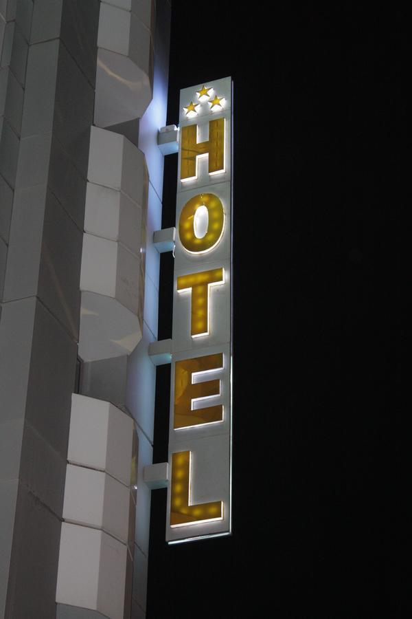 Hotel Saheb Ettabaa Tunis Exterior photo
