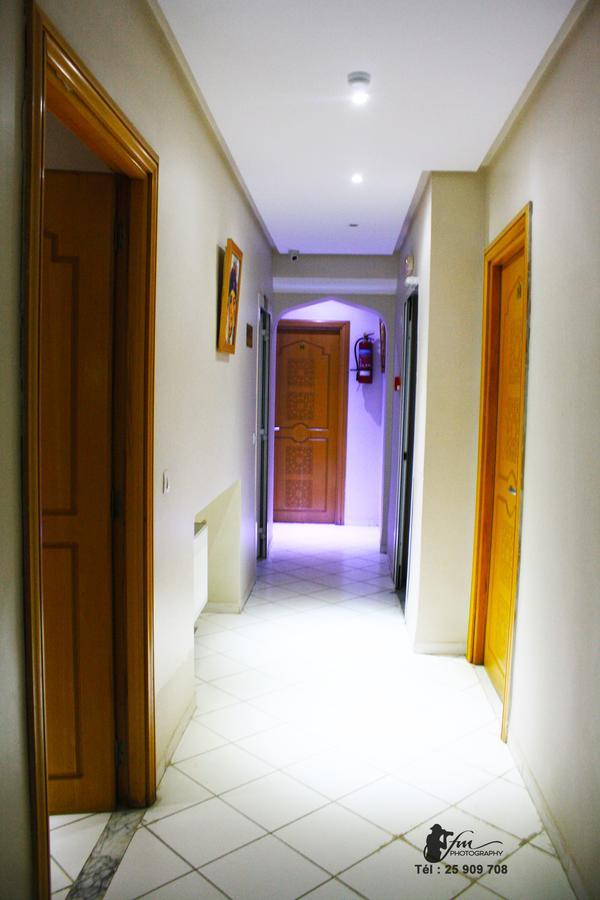 Hotel Saheb Ettabaa Tunis Exterior photo